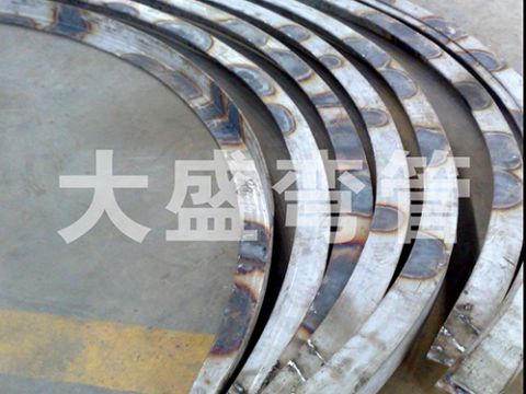 彎管加工廠告訴你其角度如何確定